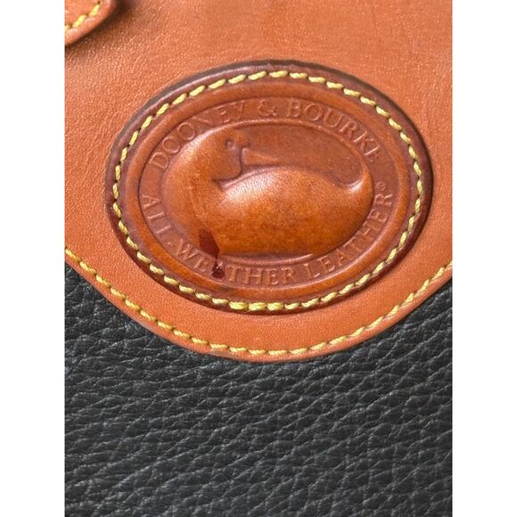 Dooney & Bourke Slim Satchel Crossbody Shoulder Bag Black Tan Leather Dustcover - Picture 3 of 15